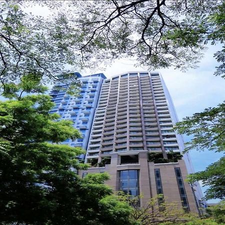 One Bedroom Apartment With Netflix At Greenbelt Makati 马尼拉 外观 照片